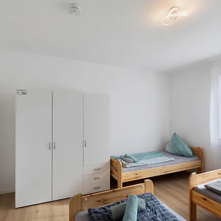 Apartamento 3 Auch Fuer Monteure *