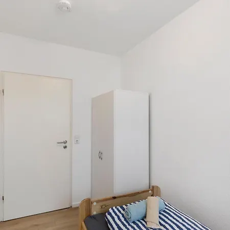 Apartamento 3 Auch Fuer Monteure *